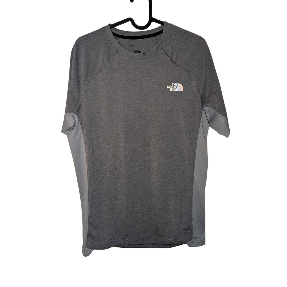 The North‎ Face Mens Small Grey Performance Short Sleeve Hiking Training T-Shirt